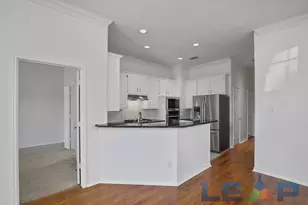 8704 Moss Hill Rd, Irving, TX 75063 - Photo 21