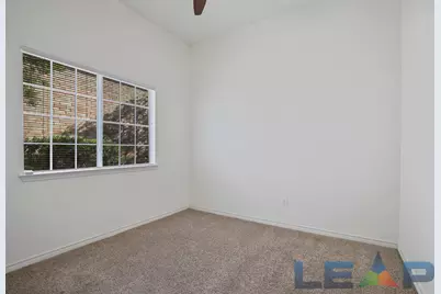 8704 Moss Hill Road, Irving, TX 75063 - Photo 15