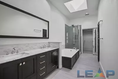 8704 Moss Hill Road, Irving, TX 75063 - Photo 9