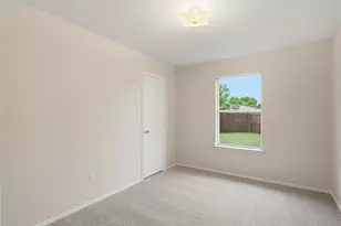 9307 Crimnson Ct, Dallas, TX 75217 - Photo 15