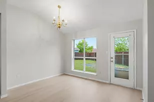 9307 Crimnson Ct, Dallas, TX 75217 - Photo 5