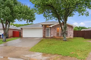 9307 Crimnson Ct, Dallas, TX 75217 - Photo 23