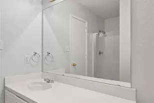 9307 Crimnson Ct, Dallas, TX 75217 - Photo 13
