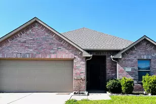 217 Creekwood Dr, Princeton, TX 75407 - Photo 1