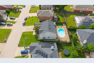 4024 Busch Gardens Drive, Fort Worth, TX 76123 - Photo 3