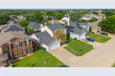 4024 Busch Gardens Drive, Fort Worth, TX 76123 - Photo 5