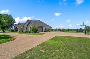 175 Ranchcrest Rd, Lorena, TX 76655 - Photo 3