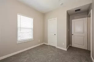 3044 Songbird Ln, Garland, TX 75043 - Photo 7