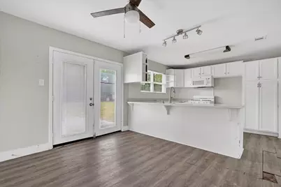 221 2nd Street, Wilmer, TX 75172 - Photo 11