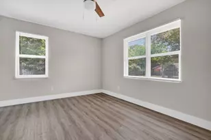 221 Second St, Wilmer, TX 75172 - Photo 15
