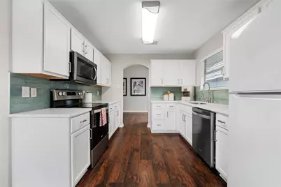 10124 Bunting Drive, Waco, TX 76708 - Photo 7