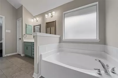 10124 Bunting Drive, Waco, TX 76708 - Photo 17