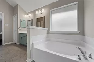 10124 Bunting Dr, Waco, TX 76708 - Photo 17