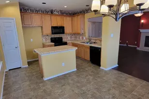 704 International Dr, Euless, TX 76039 - Photo 5