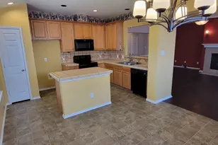 704 International Dr, Euless, TX 76039 - Photo 7