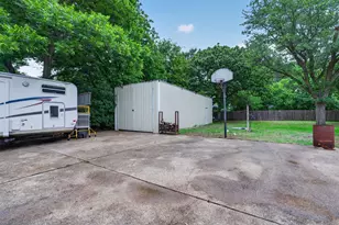 437 Craig St, Hillsboro, TX 76645 - Photo 33