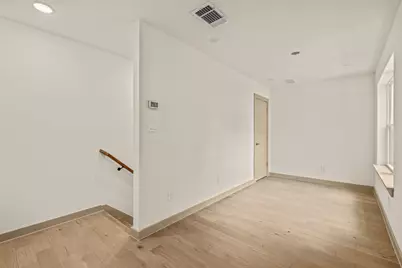 304 Golden Bell Lane, Fort Worth, TX 76107 - Photo 7