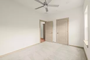 304 Golden Bell Ln, Fort Worth, TX 76107 - Photo 35