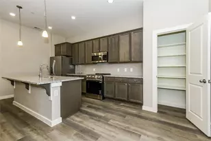 3036 Songbird Ln, Garland, TX 75043 - Photo 3