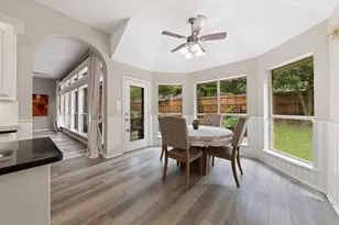 3408 Blue Forest Dr, Arlington, TX 76001 - Photo 9