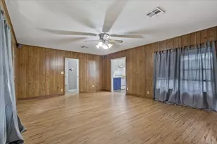 802 Avenue A, Valley Mills, TX 76689 - Photo 9