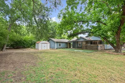 802 Avenue A, Valley Mills, TX 76689 - Photo 31