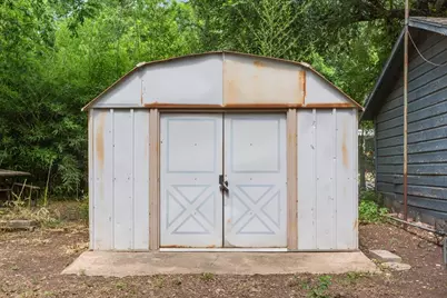 802 Avenue A, Valley Mills, TX 76689 - Photo 29