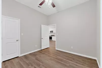 824 E Maddox Avenue, Fort Worth, TX 76104 - Photo 27