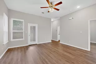 824 E Maddox Ave, Fort Worth, TX 76104 - Photo 11