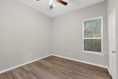 824 E Maddox Avenue, Fort Worth, TX 76104 - Photo 25