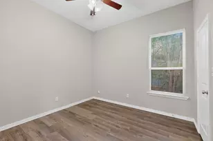 824 E Maddox Ave, Fort Worth, TX 76104 - Photo 25