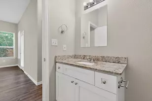 824 E Maddox Ave, Fort Worth, TX 76104 - Photo 29