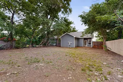 824 E Maddox Avenue, Fort Worth, TX 76104 - Photo 37