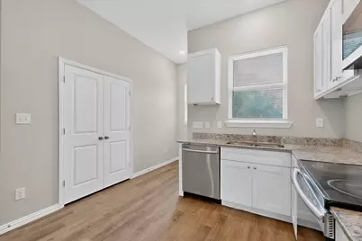824 E Maddox Avenue, Fort Worth, TX 76104 - Photo 17