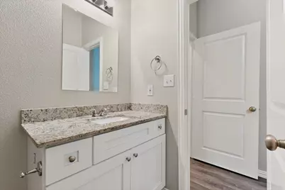 824 E Maddox Avenue, Fort Worth, TX 76104 - Photo 23