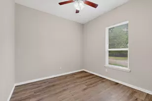 824 E Maddox Ave, Fort Worth, TX 76104 - Photo 31