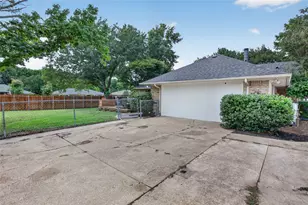 1405 Casa Linda St, Ennis, TX 75119 - Photo 29