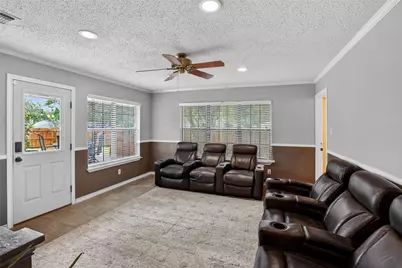 1405 Casa Linda Street, Ennis, TX 75119 - Photo 13