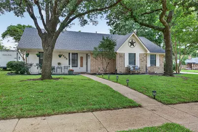 1405 Casa Linda Street, Ennis, TX 75119 - Photo 3