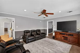 1405 Casa Linda St, Ennis, TX 75119 - Photo 17