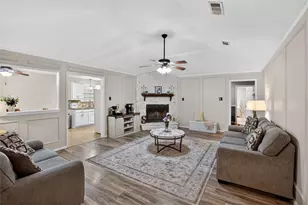 1405 Casa Linda St, Ennis, TX 75119 - Photo 5