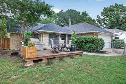 1405 Casa Linda Street, Ennis, TX 75119 - Photo 31
