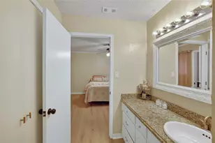 1405 Casa Linda St, Ennis, TX 75119 - Photo 25