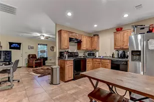 502 E Hughes St, Collinsville, TX 76233 - Photo 15