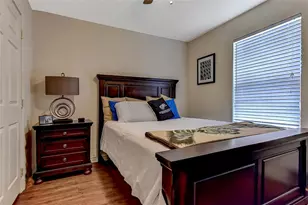 502 E Hughes St, Collinsville, TX 76233 - Photo 5