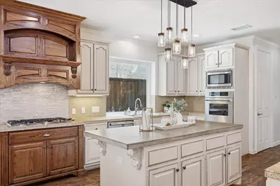 707 Bent Tree Court, Coppell, TX 75019 - Photo 11