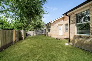 1450 Waldrop Dr, Lancaster, TX 75146 - Photo 17