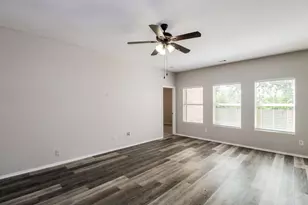 1450 Waldrop Dr, Lancaster, TX 75146 - Photo 3