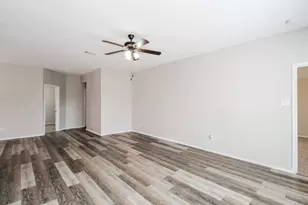 1450 Waldrop Dr, Lancaster, TX 75146 - Photo 5
