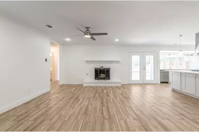 13147 Rosser Road, Farmers Branch, TX 75244 - Photo 29